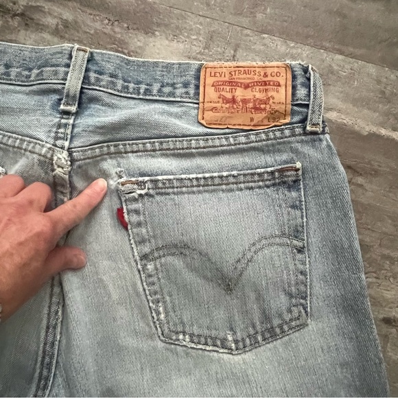 Vintage 2007 Levi’s 527 Low Bootcut Light Wash Distressed Jeans Mexico 34 X 32 - Picture 6 of 10